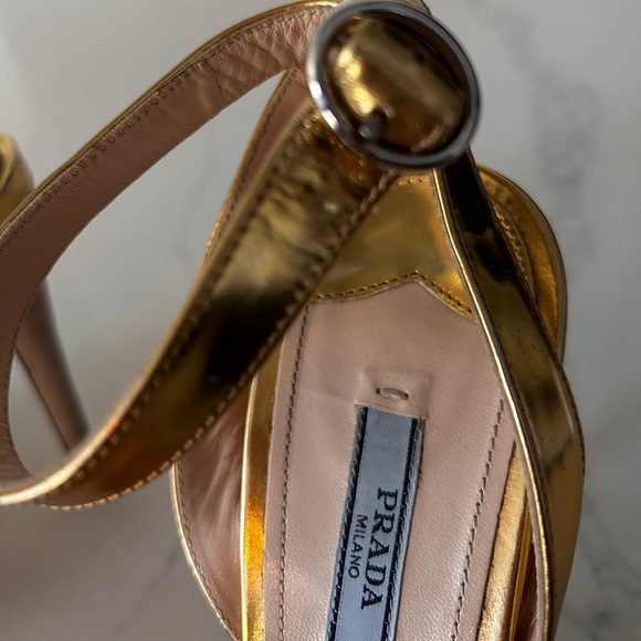 Cream and gold Prada heels, size 39 EU (fit 8.5 perfectly.) - Picture 11 of 12